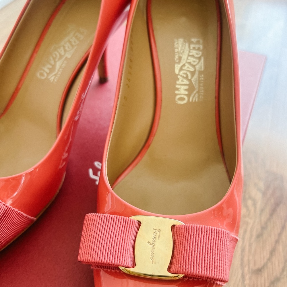 Salvatore Ferragamo patent, coral, heels with signature bow